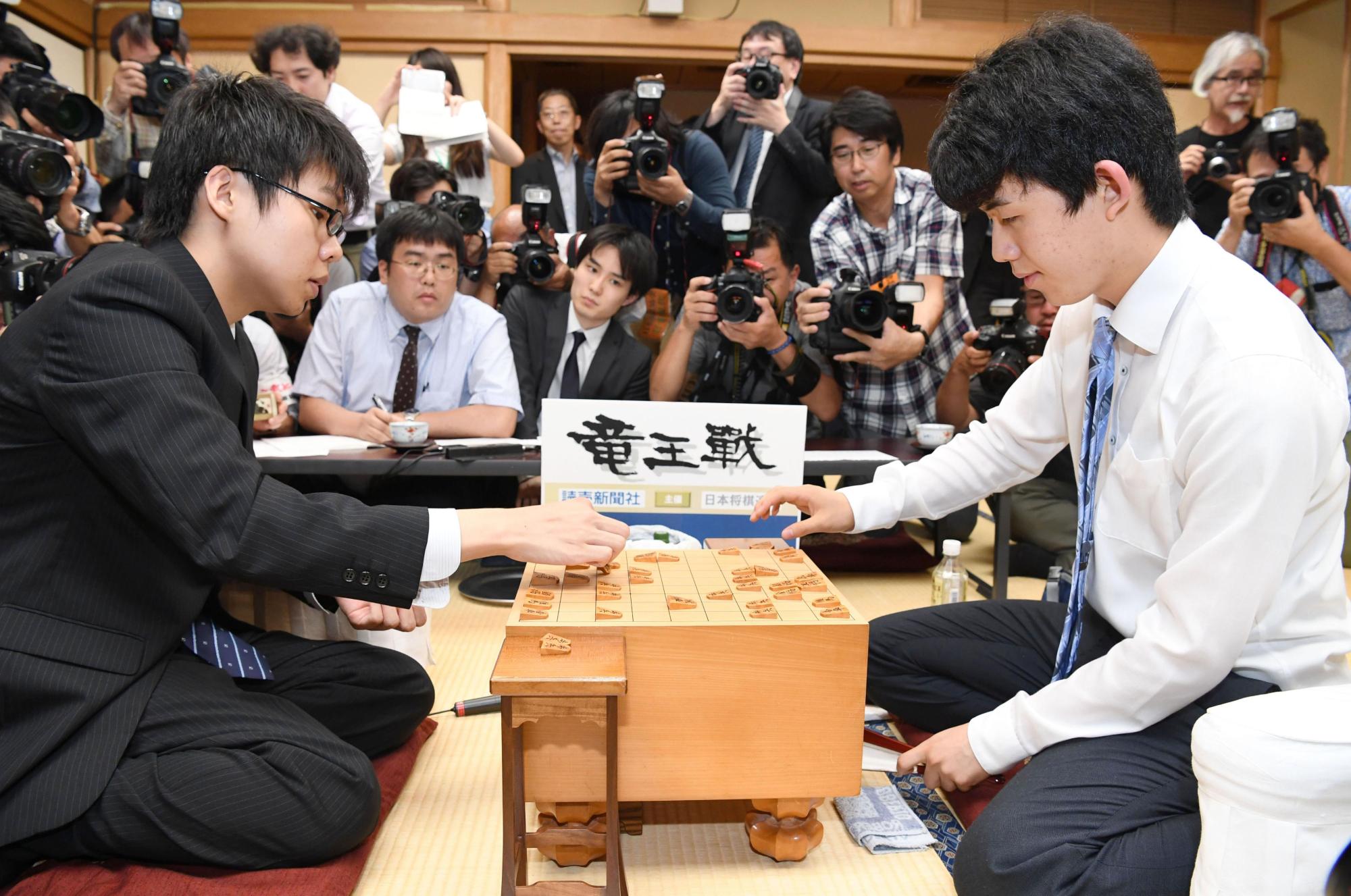 Shogi prodigy: Family, friends and fans rejoice over Fujii's historic  victory | The Japan Times
