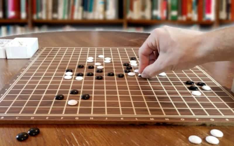 How To Play Go Strategy Game