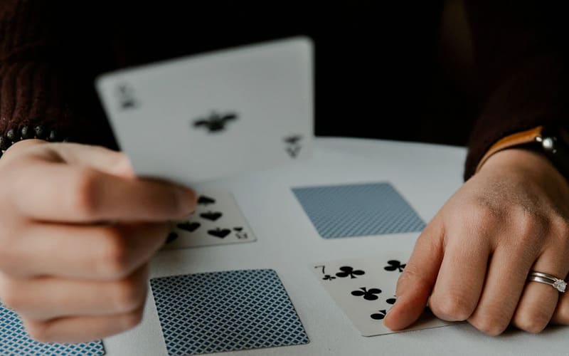 Thematic Solitaire Games